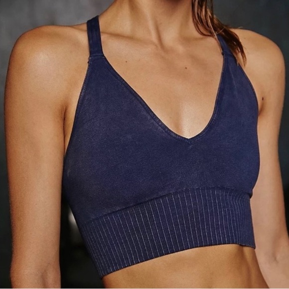 Free People - Good Karma Cropped Top in Deep Navy M/L - Picture 2 of 16